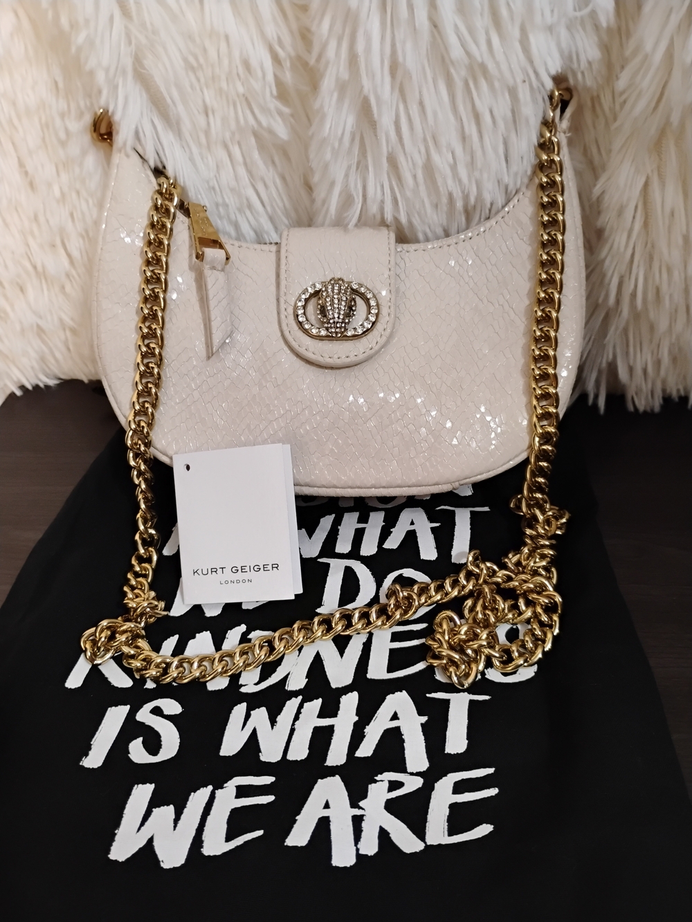 Kurt Geiger Small Chelsea Hobo Patent Shoulder Bag with Gold Chain NWT